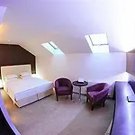 Lh Hotel&spa Львів