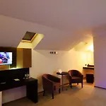 Lh Hotel&spa Hotell