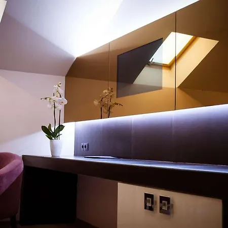 Lh Hotel&spa Otel 4*