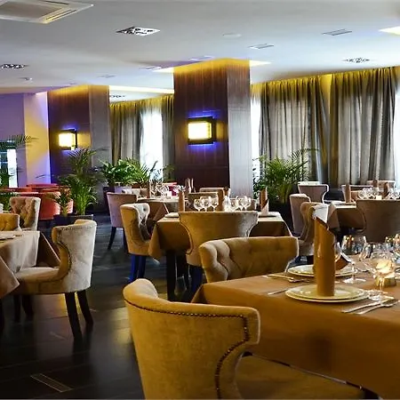 Lh Hotel&spa Отель