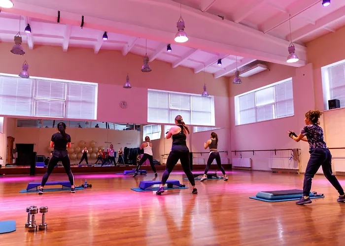 Lh & Отель Львов