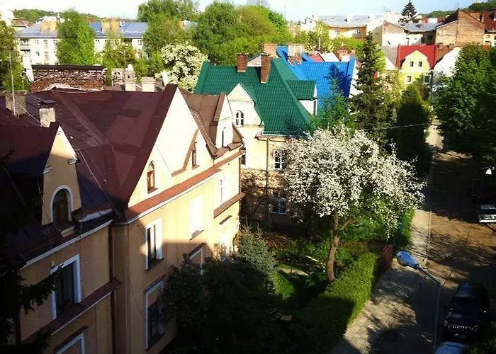 Lh & Отель Львов