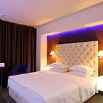 Lh Hotel&spa מלון