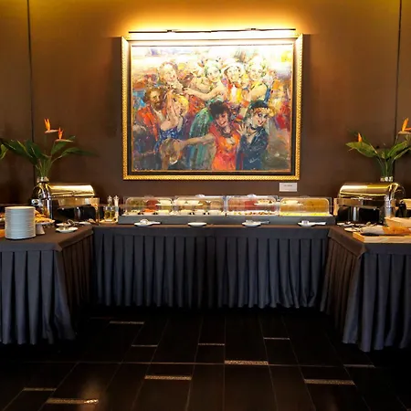 Lh Hotel&spa מלון